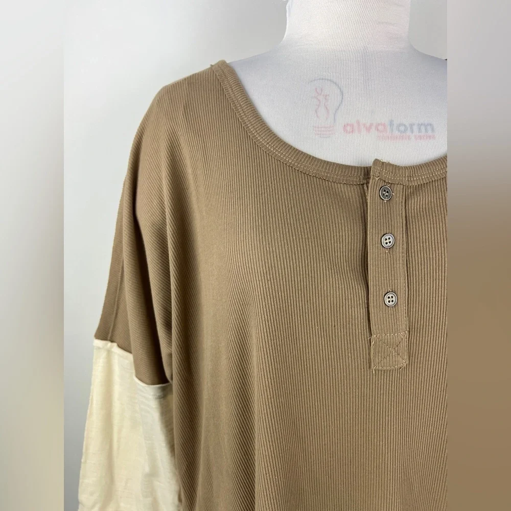 💚 3107. Flowy Ribbed Top - Picture 4 of 7
